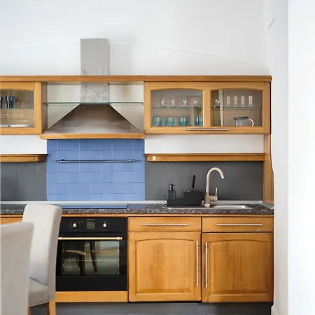 Apartament Old Town, Bright, Peaceful, Balcony, Netflix *