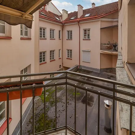 Old Town, Bright, Peaceful, Balcony, Netflix *