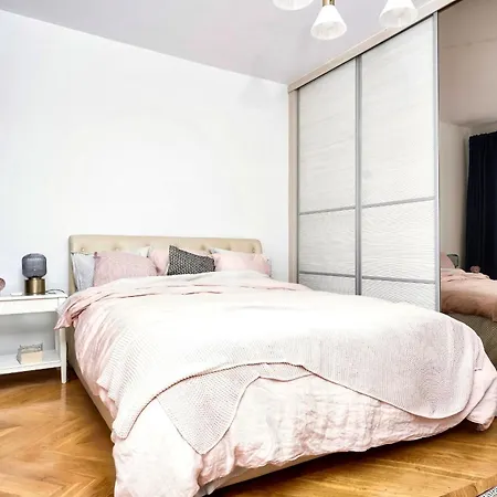 Old Town, Bright, Peaceful, Balcony, Netflix * Vilnius