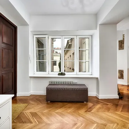 Old Town, Bright, Peaceful, Balcony, Netflix