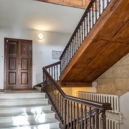 Old Town, Bright, Peaceful, Balcony, Netflix Apartment