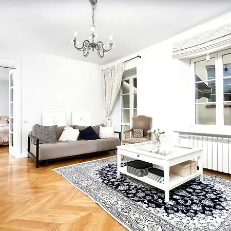 Old Town, Bright, Peaceful, Balcony, Netflix Lägenhet Vilnius