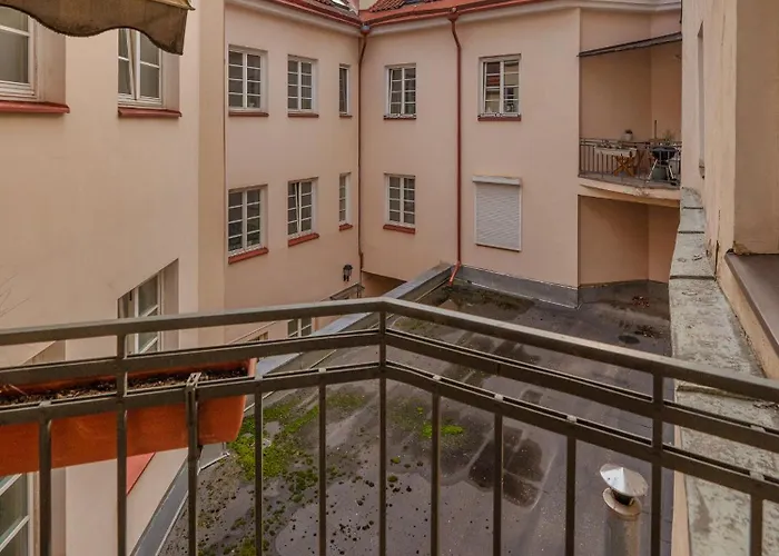 Old Town, Bright, Peaceful, Balcony, Netflix *