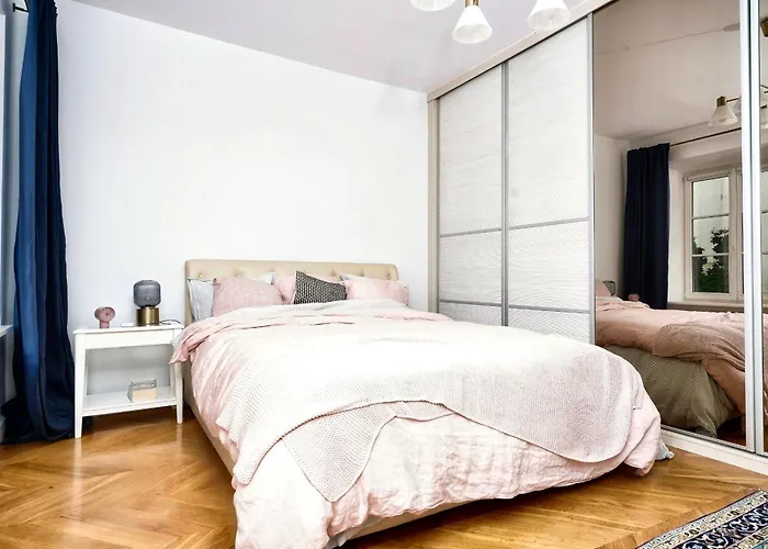 Old Town, Bright, Peaceful, Balcony, Netflix * Vilnius