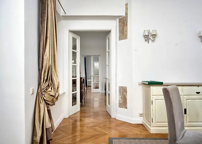 Old Town, Bright, Peaceful, Balcony, Netflix * Vilnius