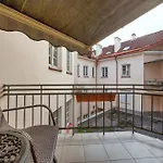 Old Town, Bright, Peaceful, Balcony, Netflix شقة *